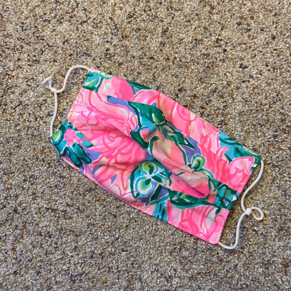 🚨Lily Pulitzer Face Mask.🚨